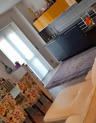 Apartment Due Passi Dalla Val Grande- Il Treno Del Foliage